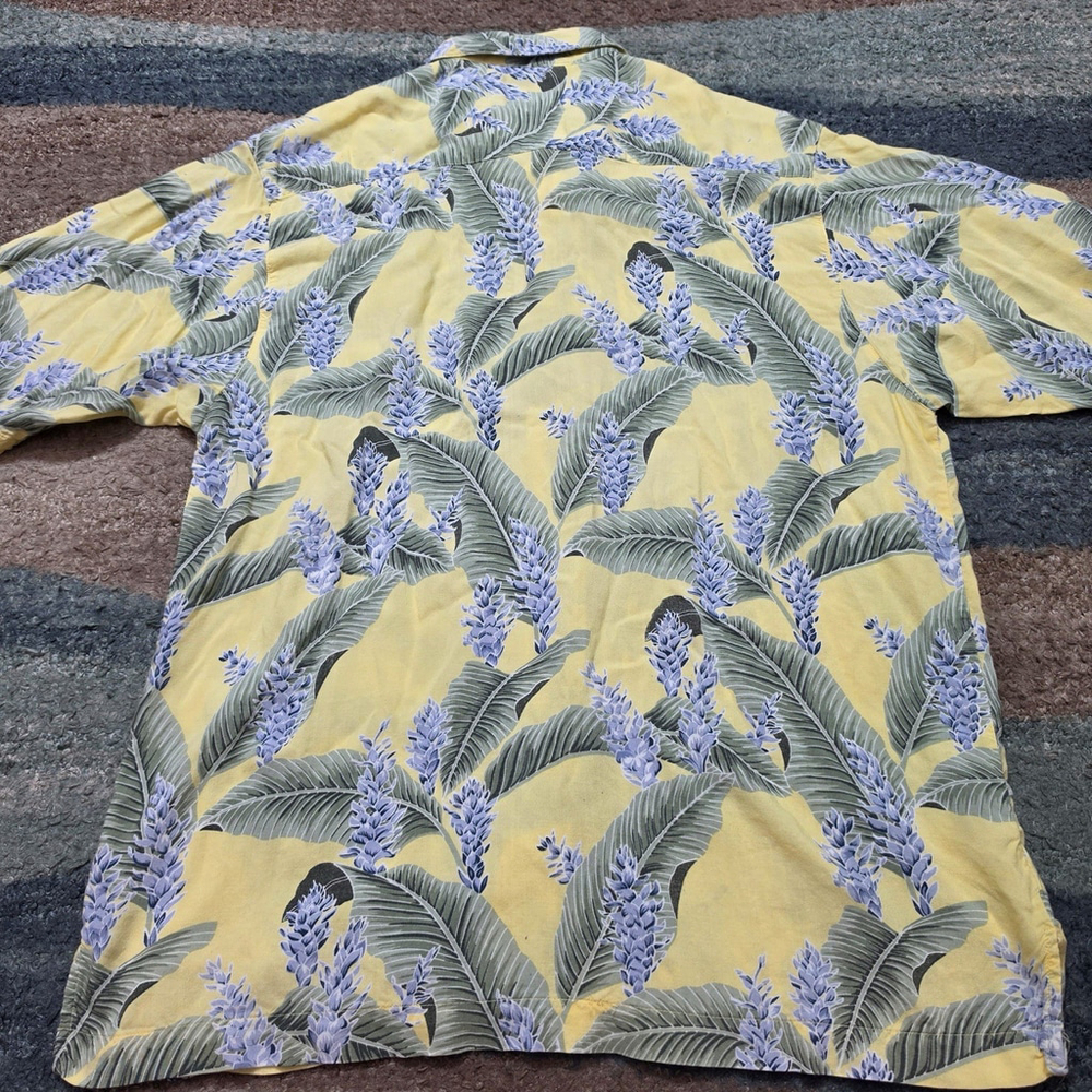 Lot of 3 Tommy Bahama Mens M Silk Linen Rayon Camp Hawaiian Shirts Tropical - Picture 9 of 16